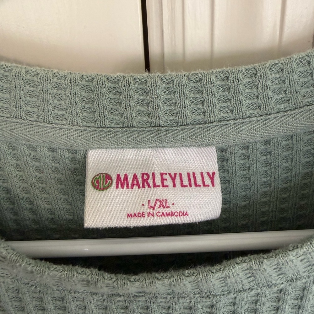 Women's Waffle Knit Long Sleeve Pullover - Sage Green - Picture 4 of 4